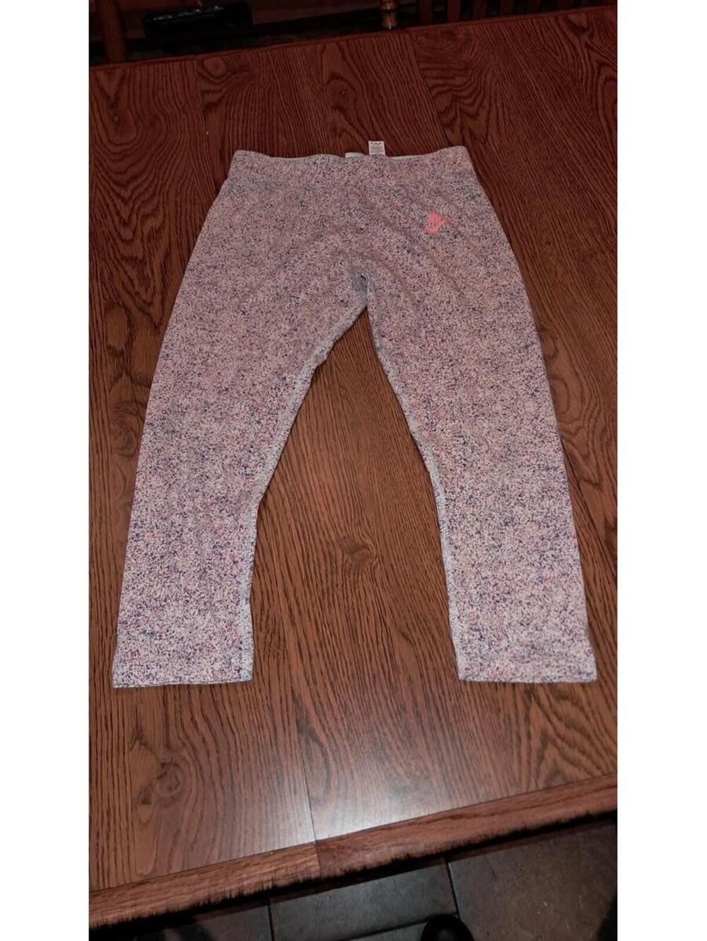Nike- Girls Large 10-12 14-16. Pink Purple Spotted Leggings Athletic Fit Stretch